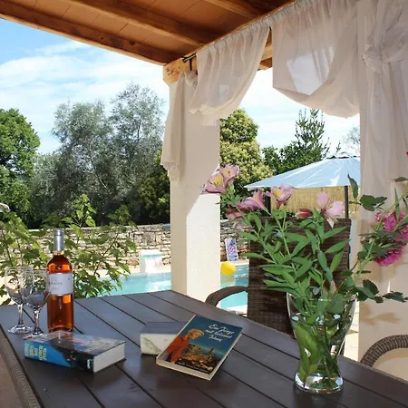 Judita Вилла Ровинь