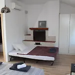 Judita Villa *