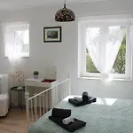 Judita Villa *